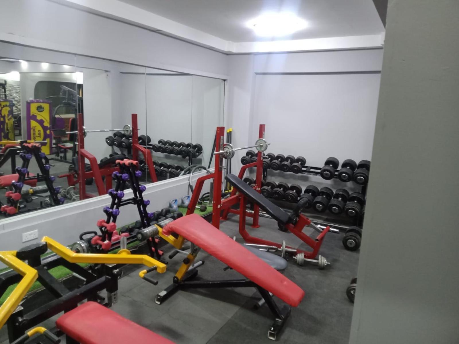 Al Hussam Hotel Apartments Rusayl Extérieur photo