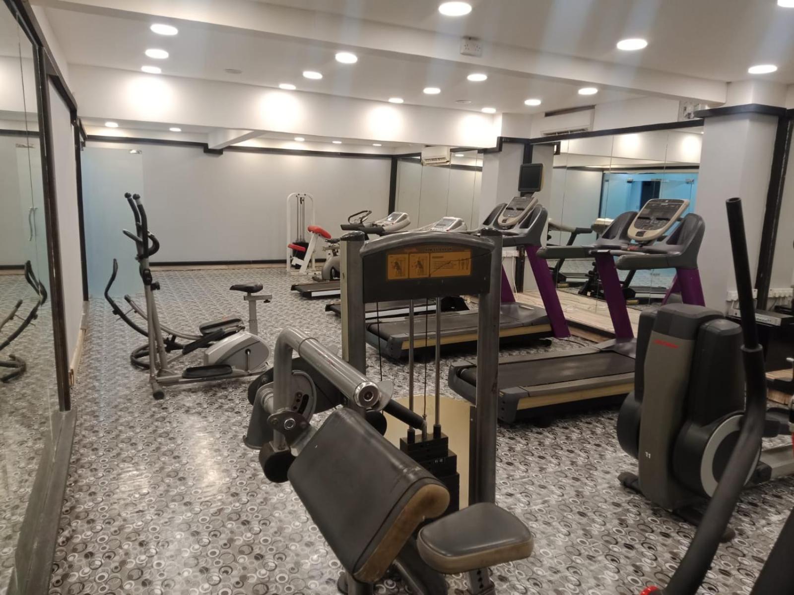 Al Hussam Hotel Apartments Rusayl Extérieur photo