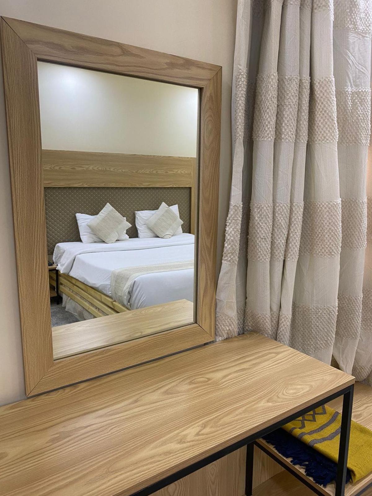 Al Hussam Hotel Apartments Rusayl Extérieur photo