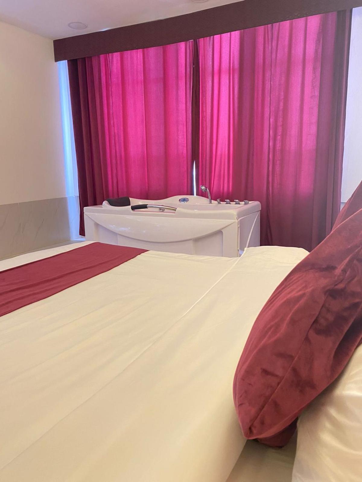 Al Hussam Hotel Apartments Rusayl Extérieur photo